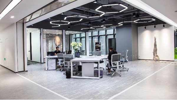 深圳工裝公司辦公室裝修設(shè)計(jì)施工流程之報(bào)告廳活動(dòng)看臺(tái)施工方案